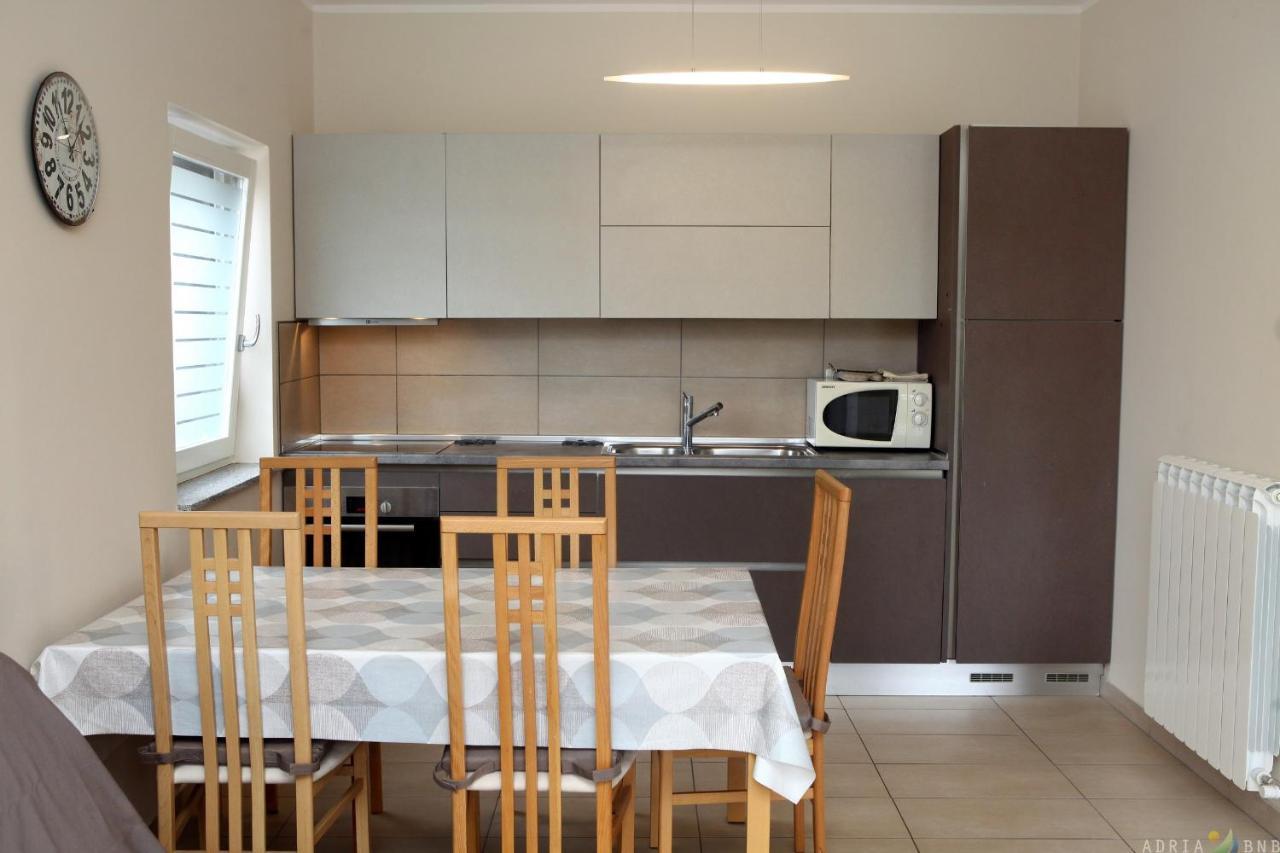Spacious Izola Apartment Sl Luaran gambar