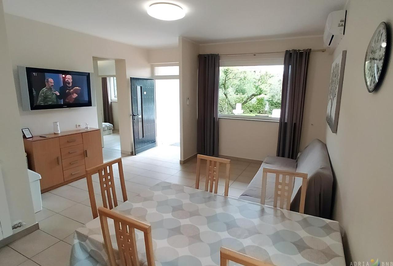 Spacious Izola Apartment Sl Luaran gambar
